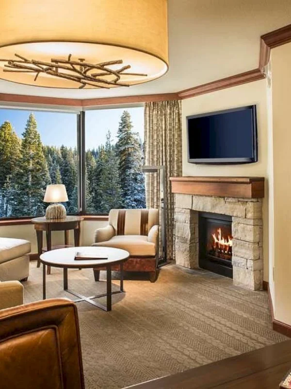 resort_hotel_in_olympic_valley-1.1200x900